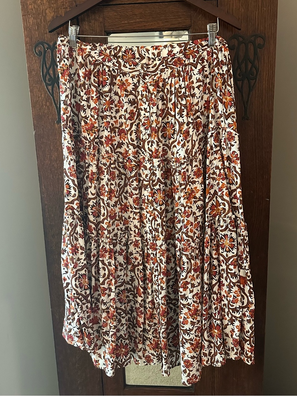 Cynthia Rowland Boho Tiered Floral Maxi Skirt in Cream and Rust Size L